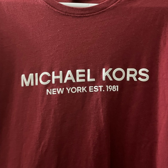 Michael Kors T-Shirt Men’s XL Red with White lettering - Picture 2 of 3